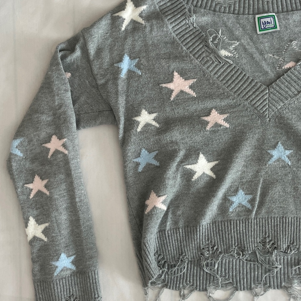 Gray Star Patterned Distressed Sweater - image 2